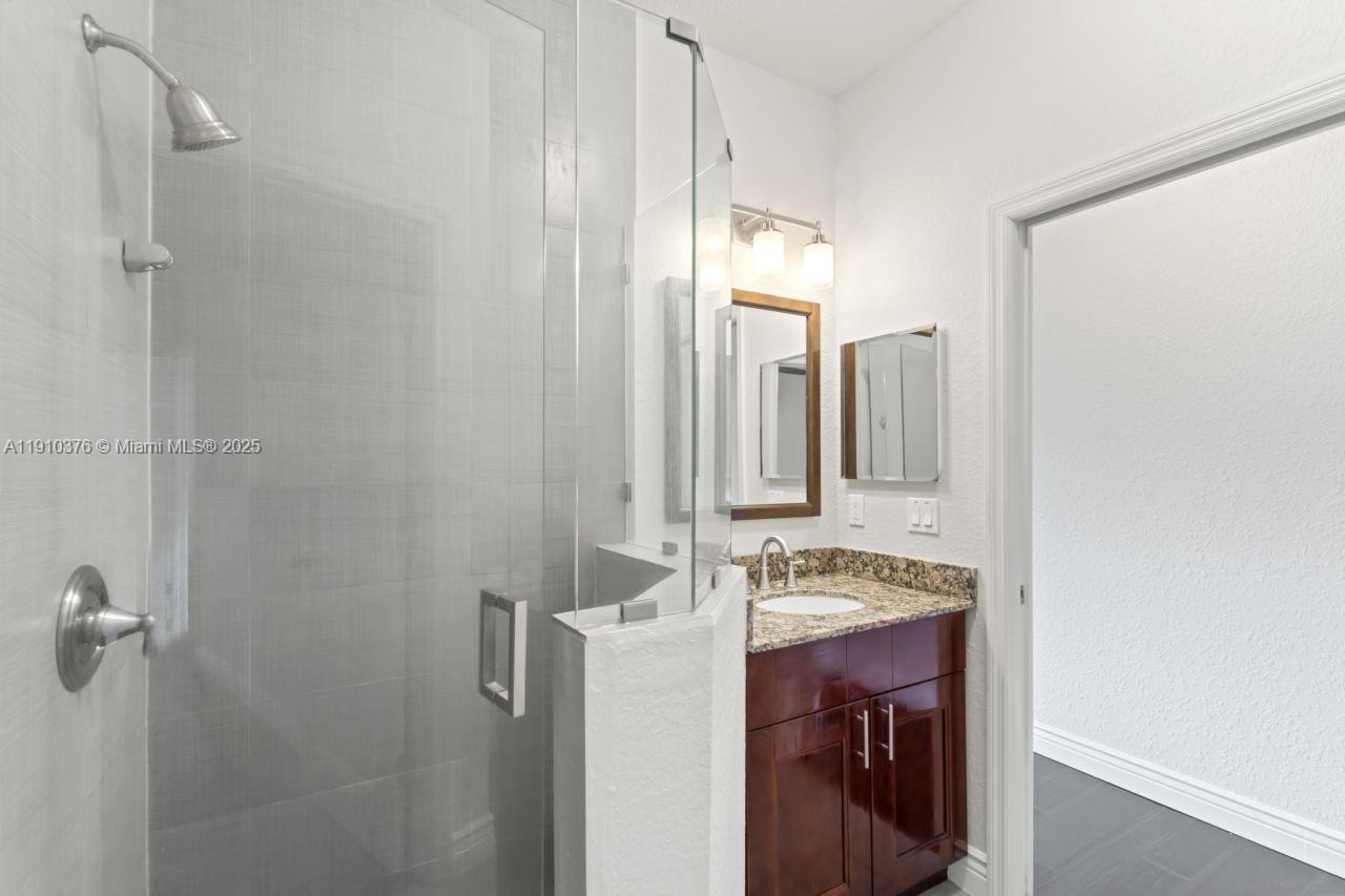 PROGRESSO - Residential Lease