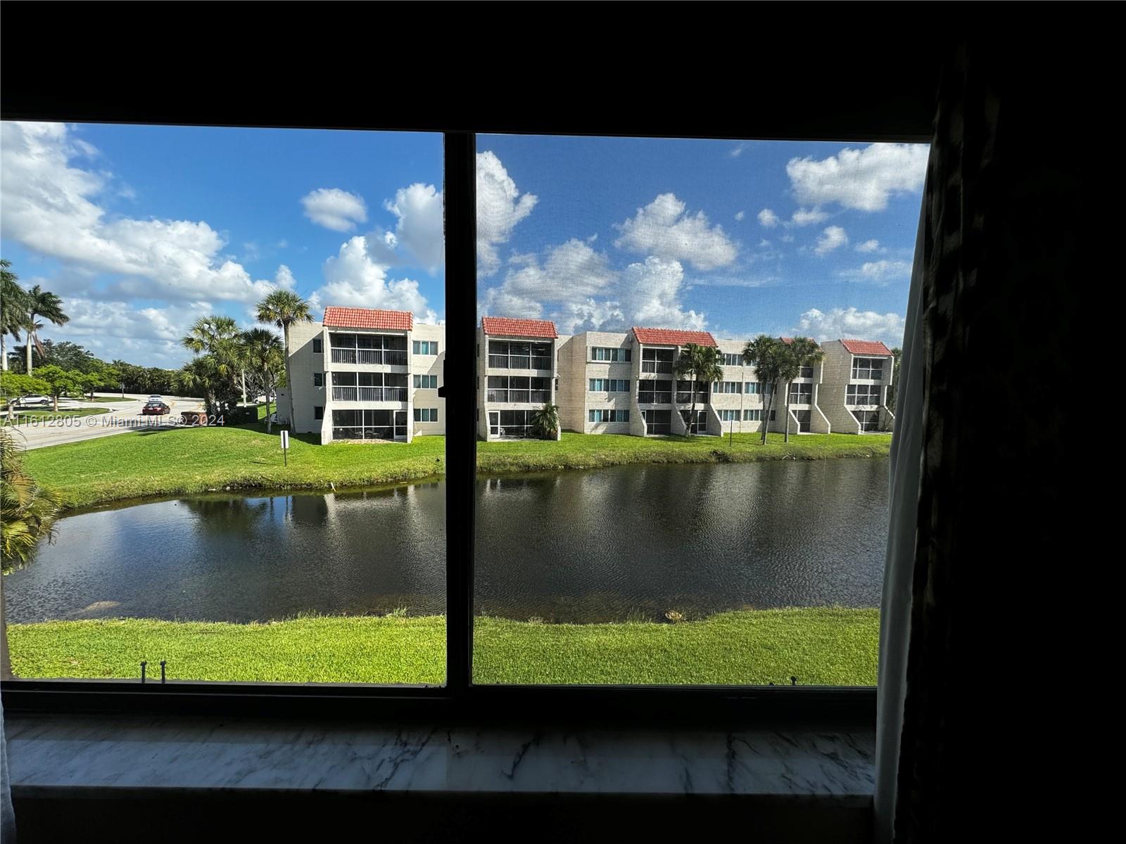 RACQUET CLUB APARTMENTS A - Residential