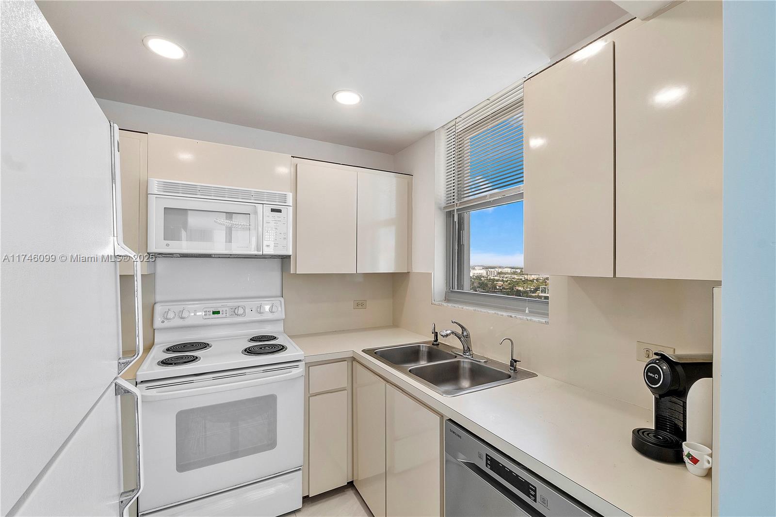 POMPANO AEGEAN CONDO - Residential