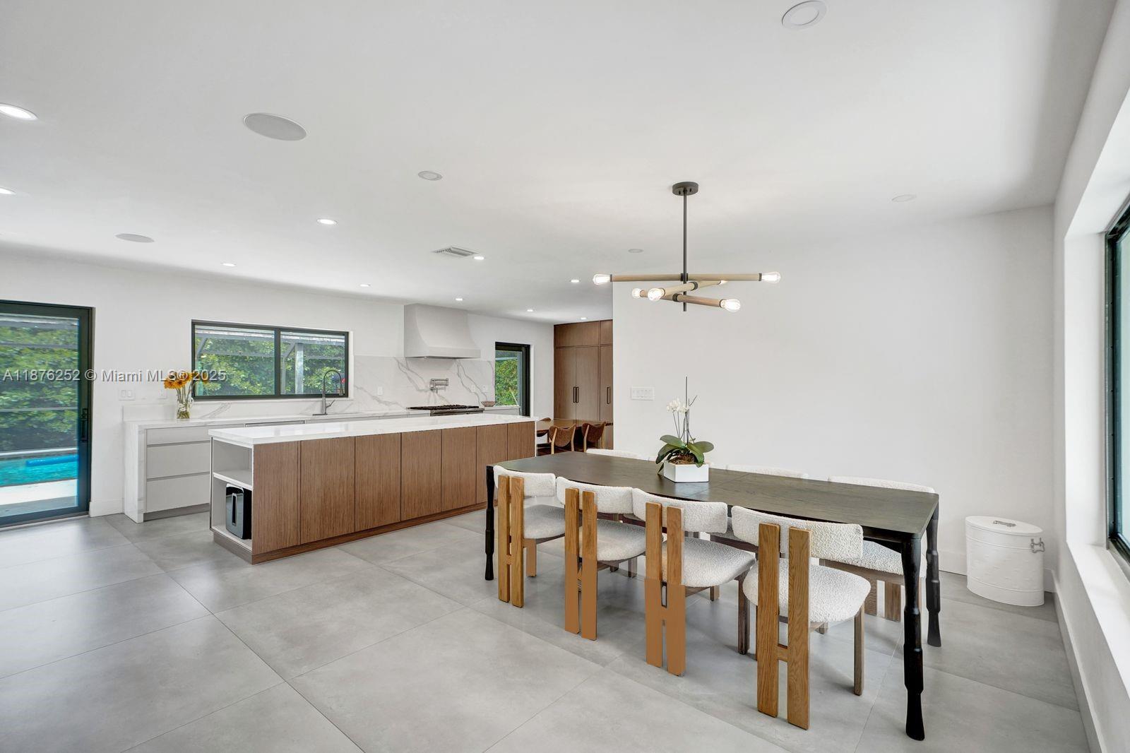 KENDALE SOUTH SEC 3 PART - Residential