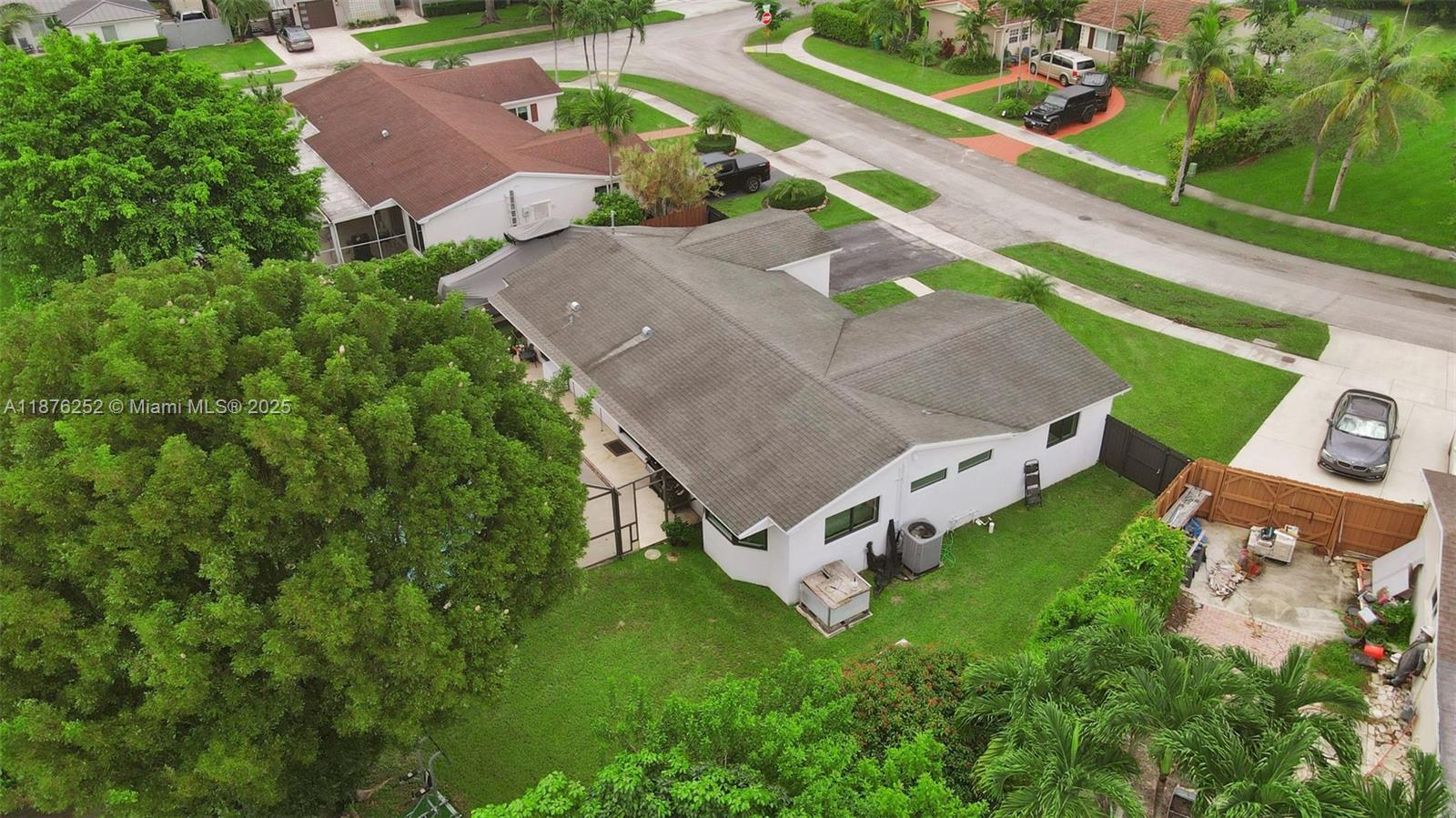 KENDALE SOUTH SEC 3 PART - Residential