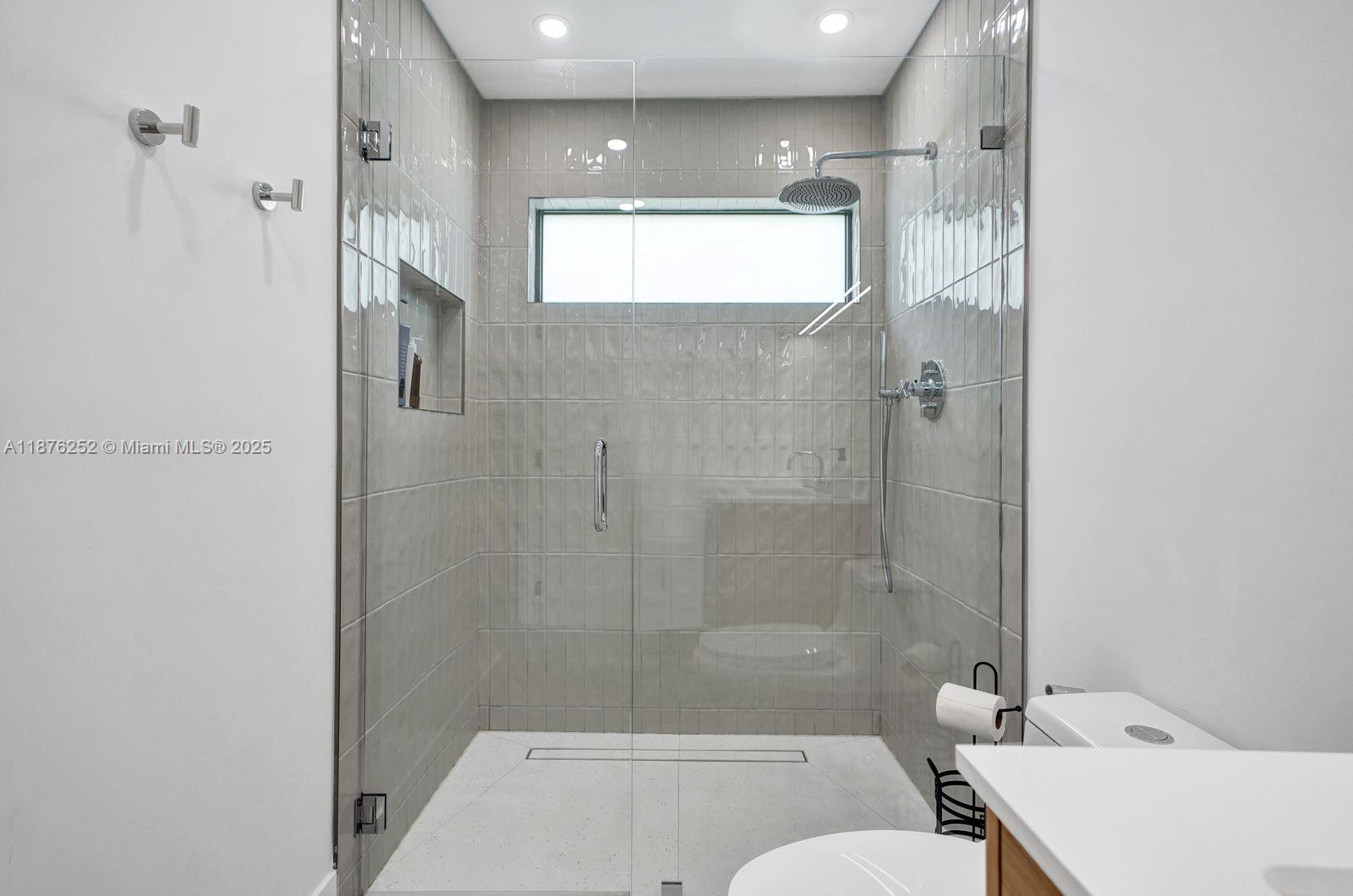 KENDALE SOUTH SEC 3 PART - Residential