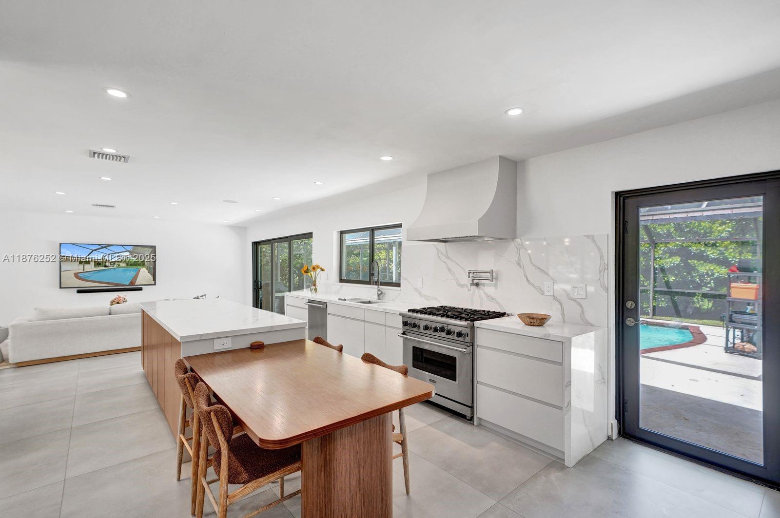 KENDALE SOUTH SEC 3 PART - Residential