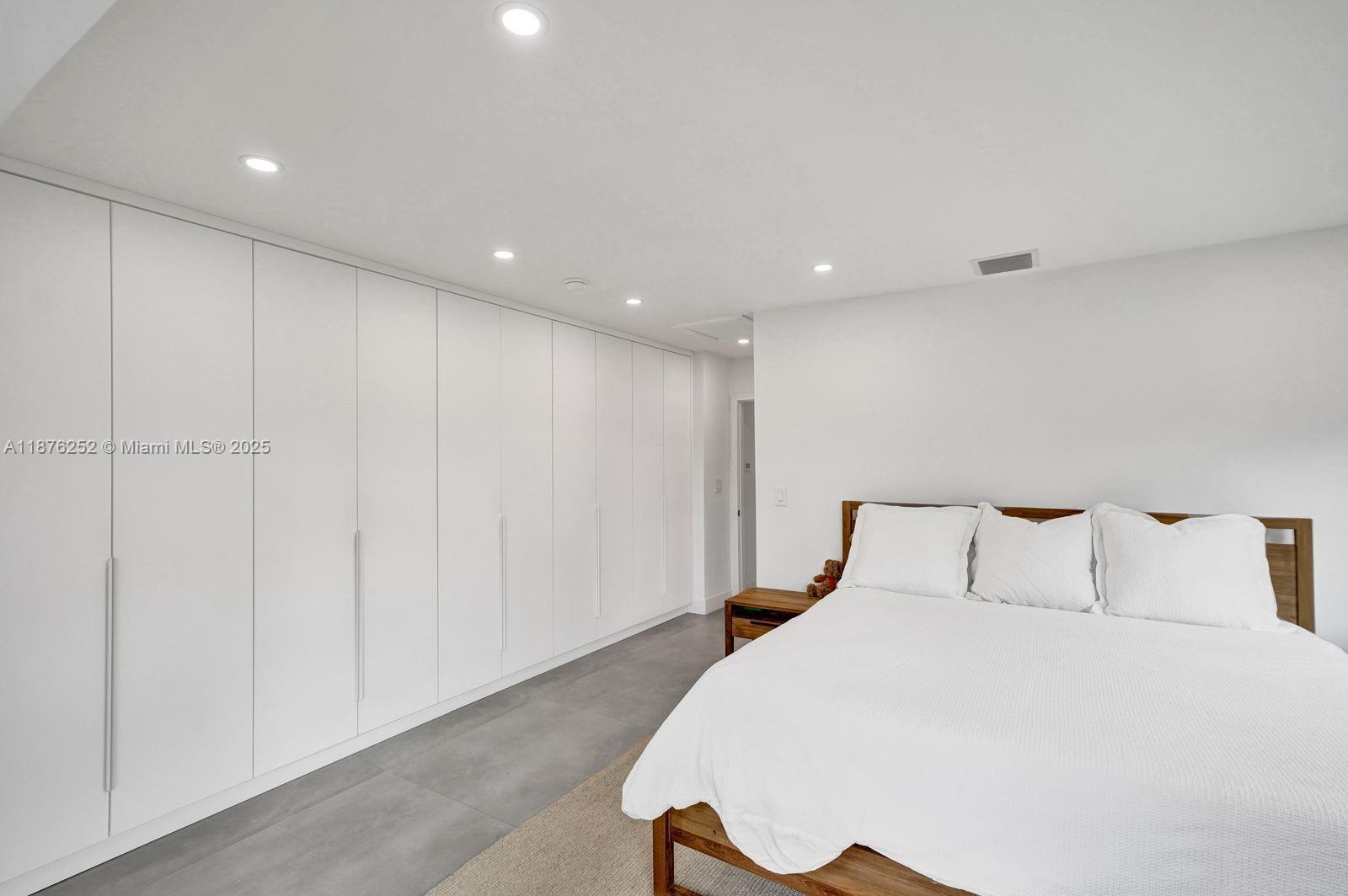 KENDALE SOUTH SEC 3 PART - Residential