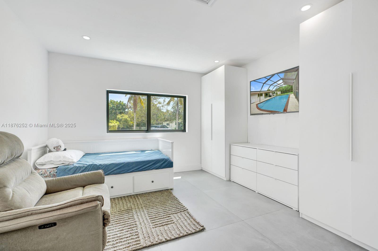 KENDALE SOUTH SEC 3 PART - Residential