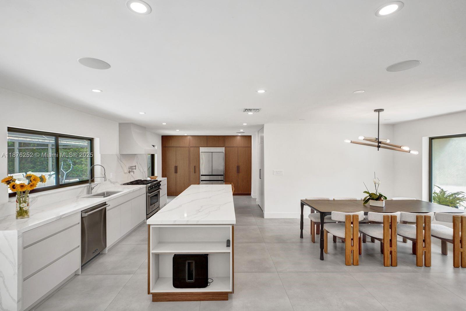 KENDALE SOUTH SEC 3 PART - Residential