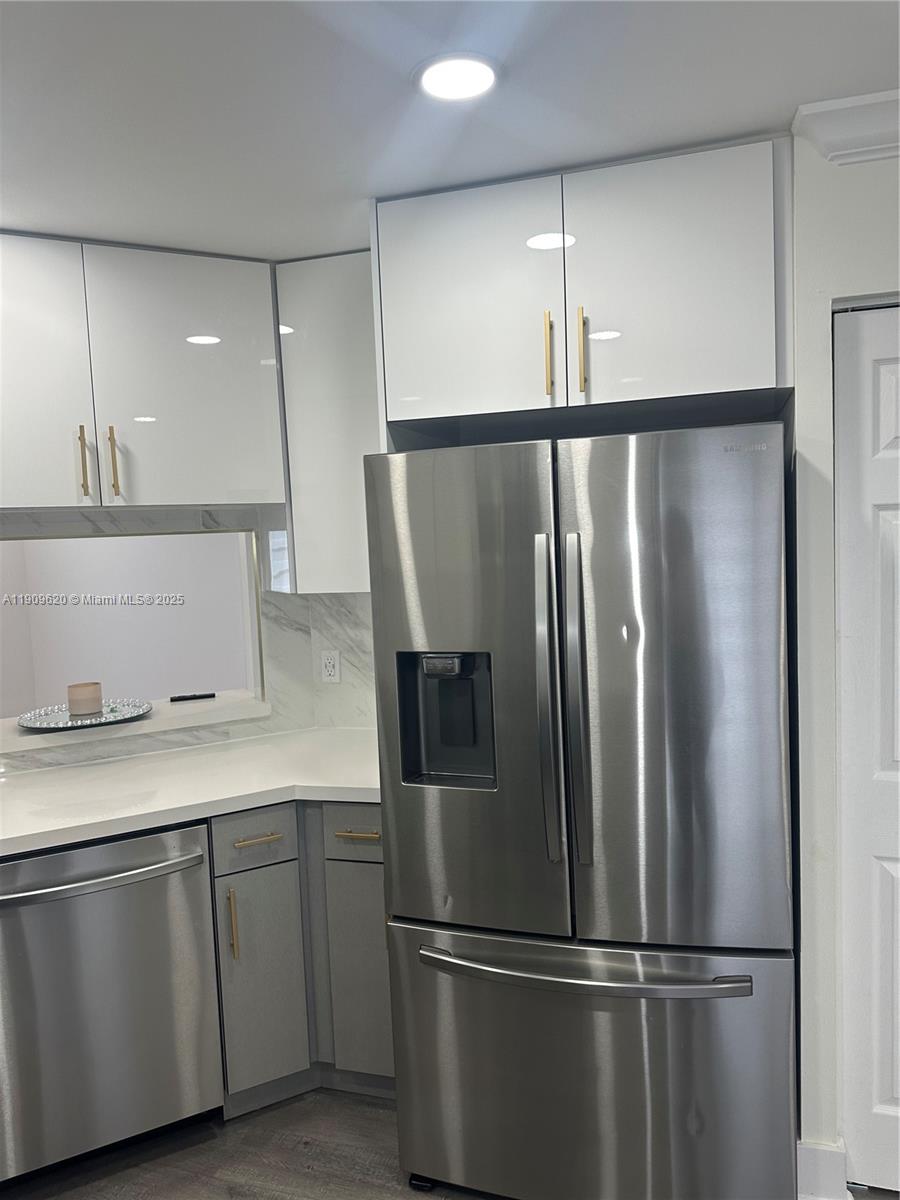 RIVER RUN GARDEN HOMES - Residential