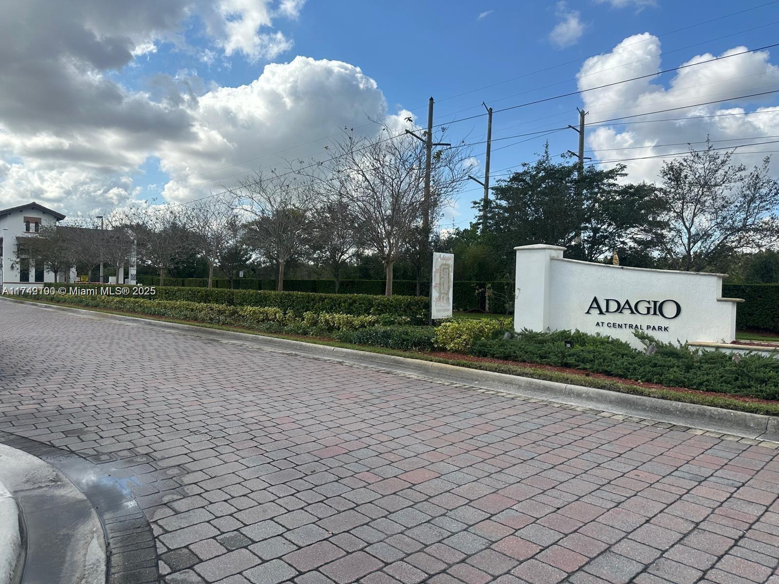 Rental Property at 10630 Nw 88th St 109, Doral, Miami-Dade County, Florida - Bedrooms: 3 
Bathrooms: 3  - $3,000 MO.