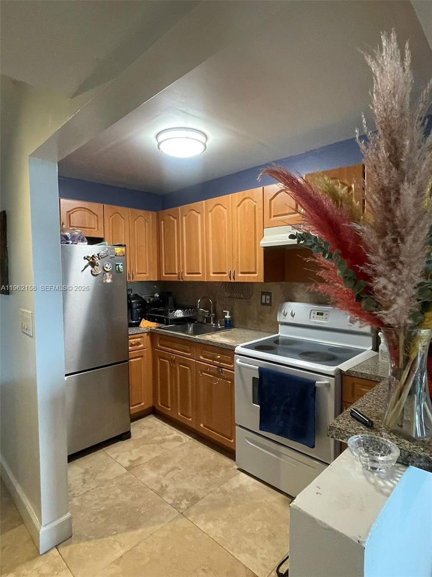 Condo unit for sale, instant equity opportunity! please see broker remarks