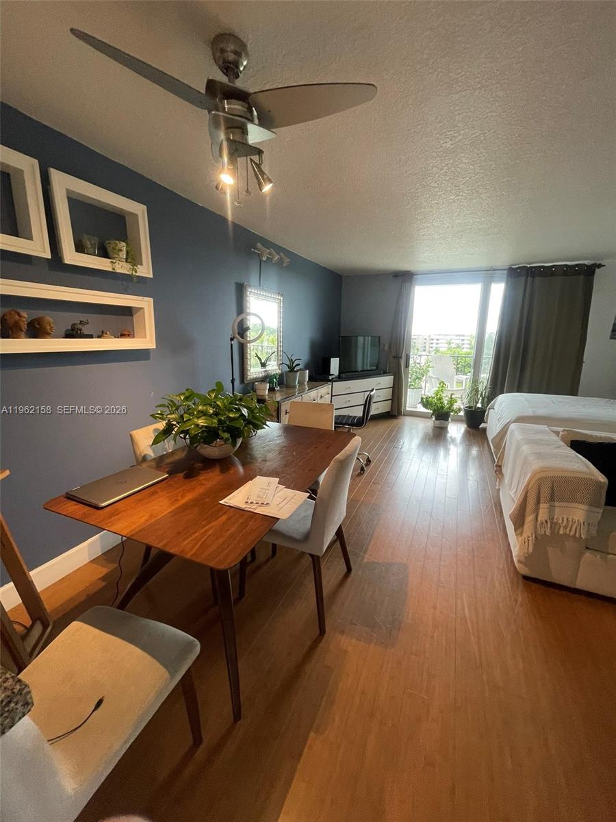 THREE HORIZONS EAST CONDO - Residential