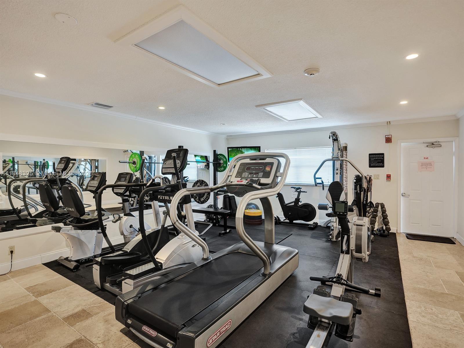 HILLSBORO ISLAND HOUSE - Residential