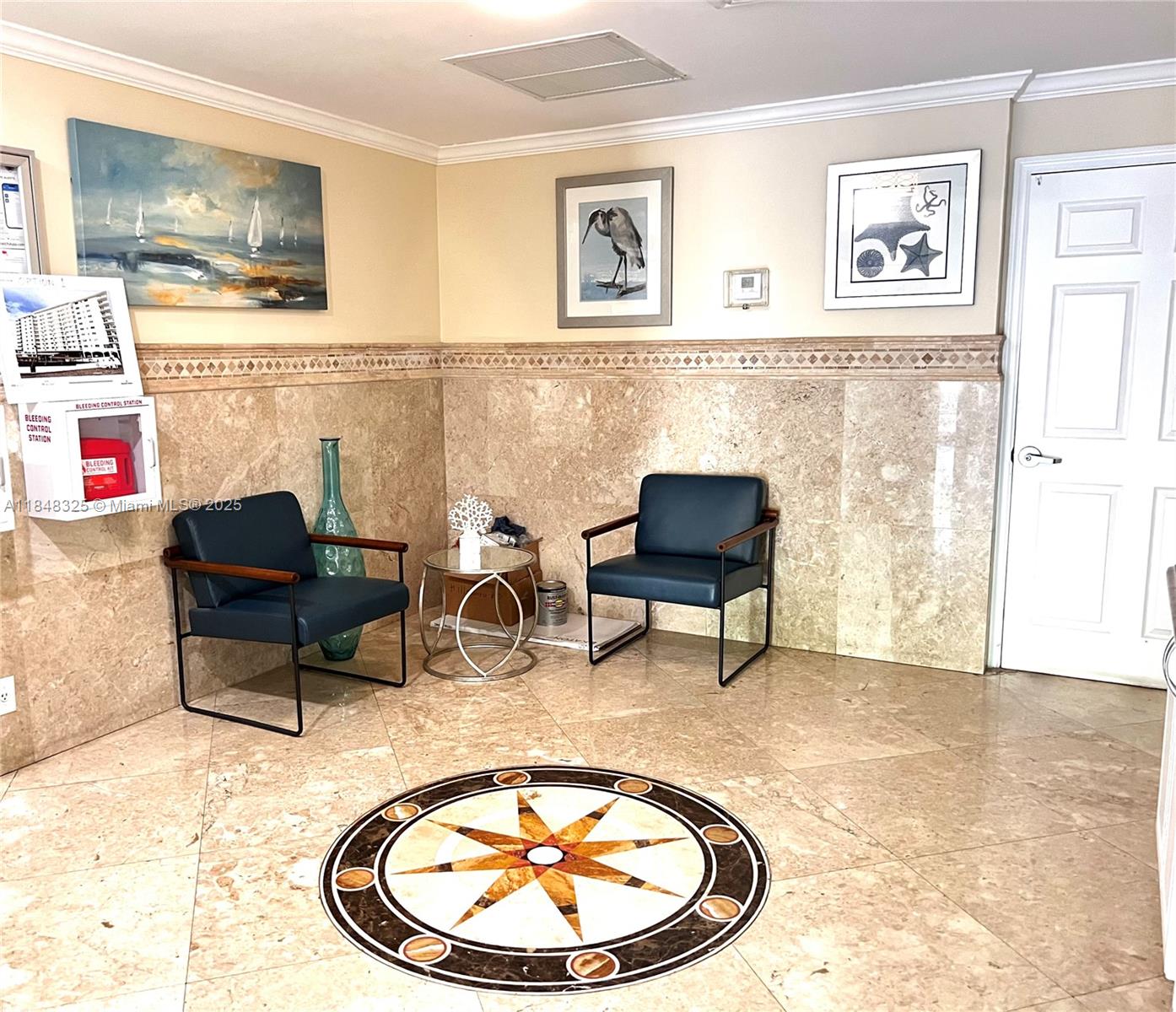 HILLSBORO ISLAND HOUSE - Residential