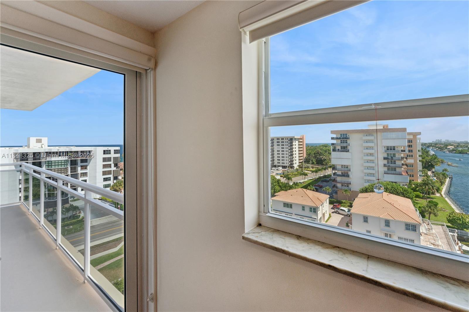 HILLSBORO ISLAND HOUSE - Residential