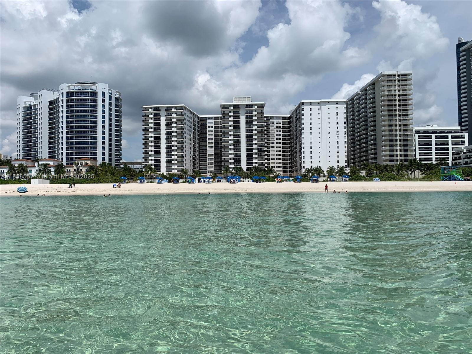 6039 Collins Ave 505