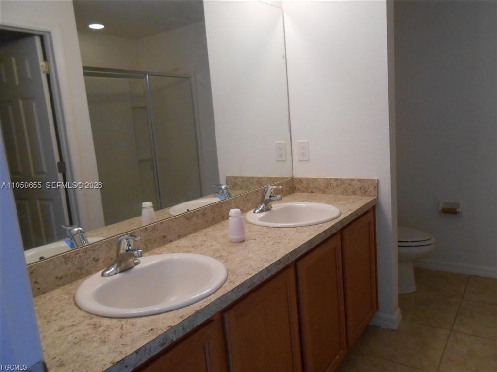 Shadow Lakes - Residential