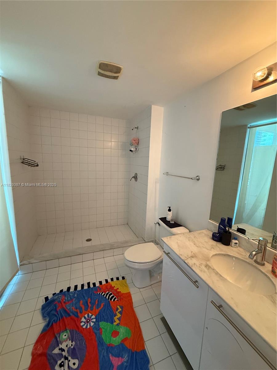 MARINABLUE CONDO - Residential