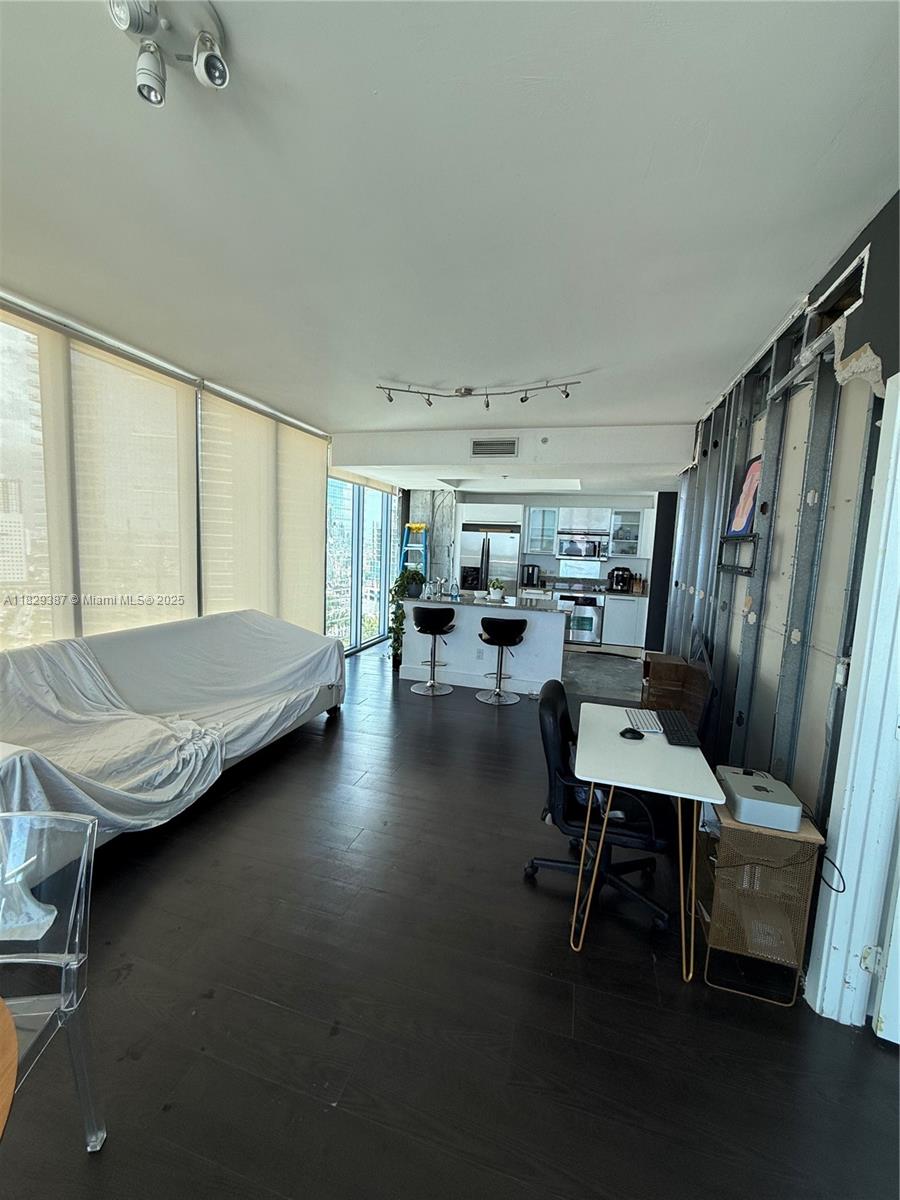 MARINABLUE CONDO - Residential