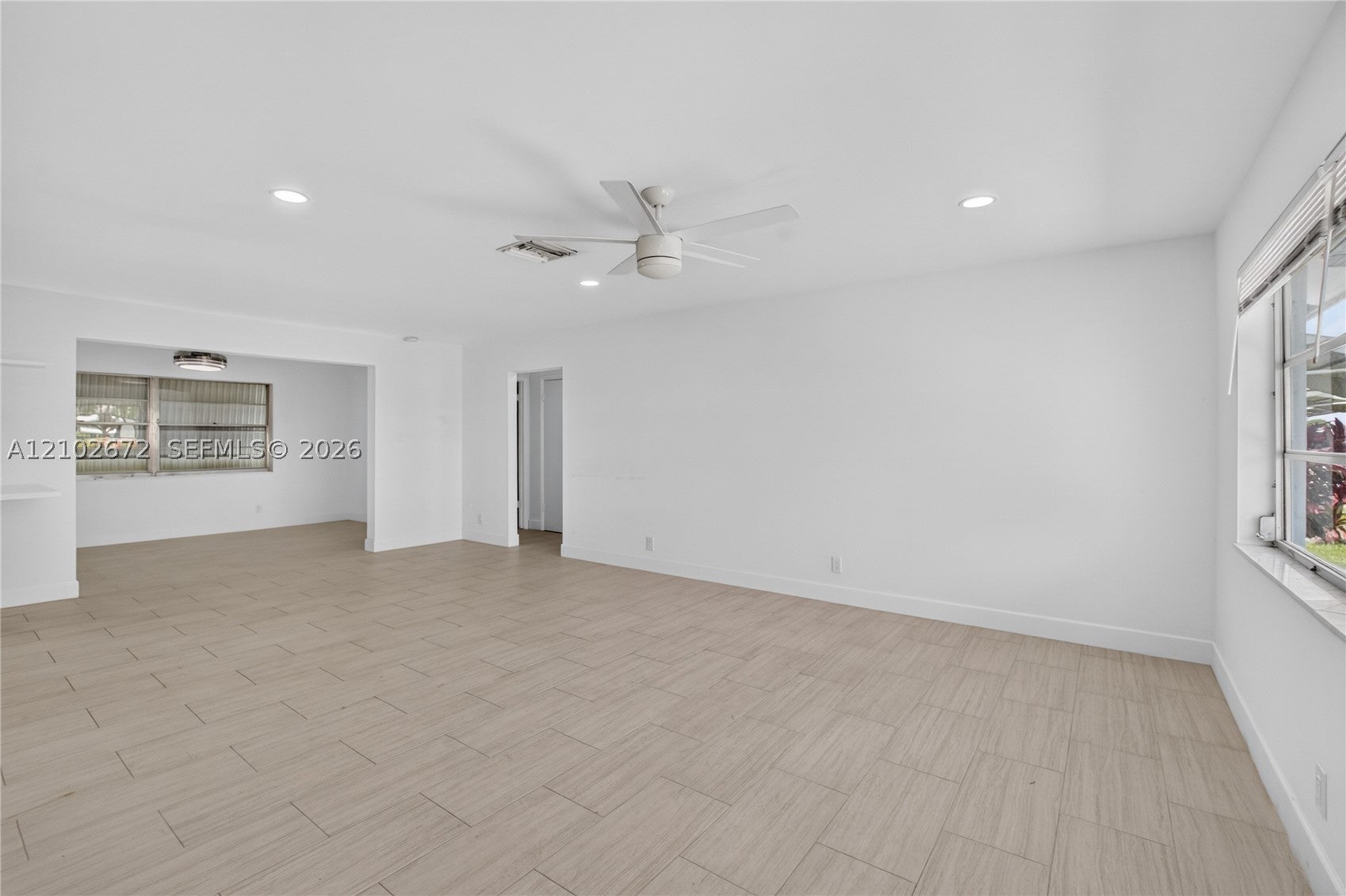 719 SW 18th St