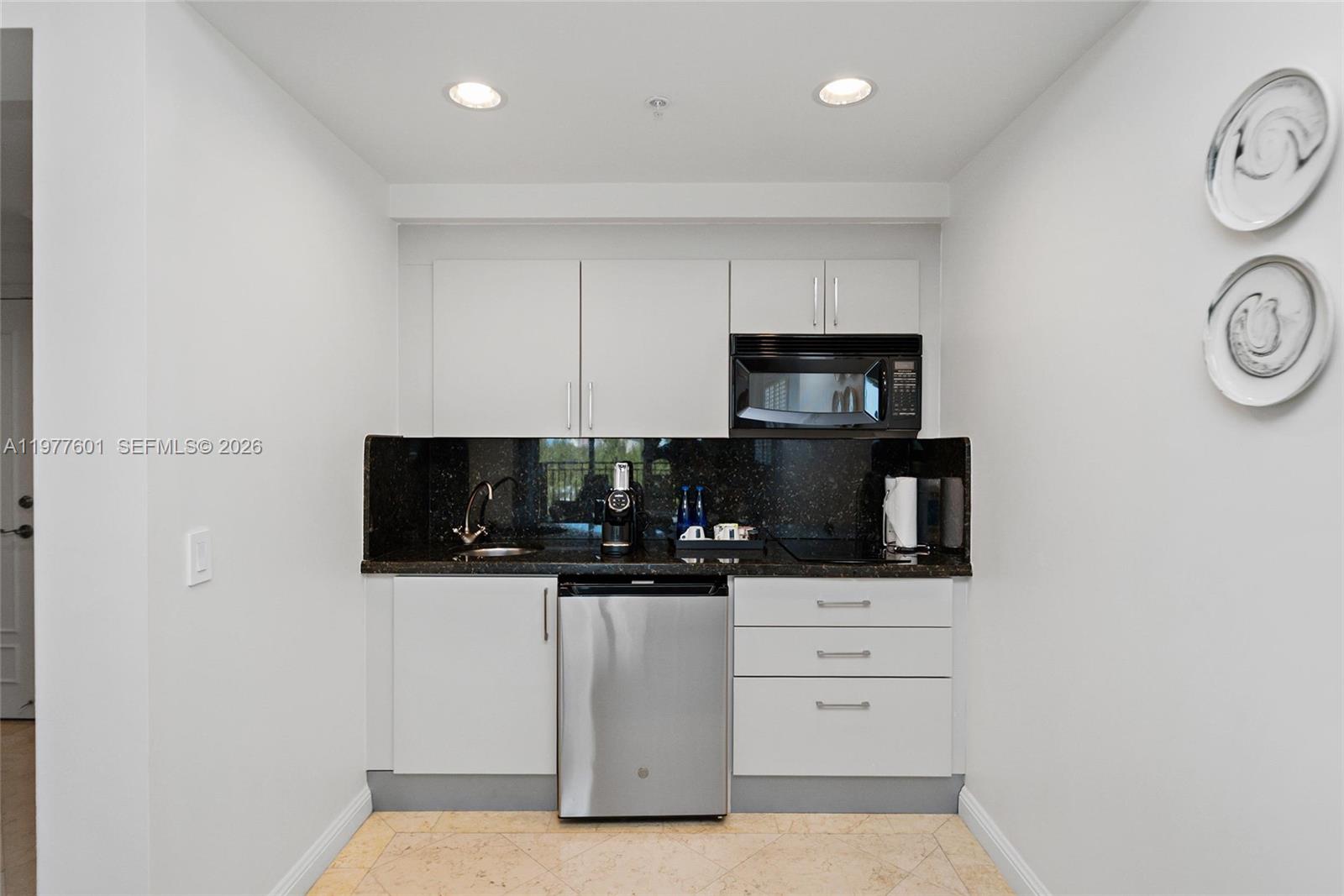 601 N Fort Lauderdale Beach Blvd 712