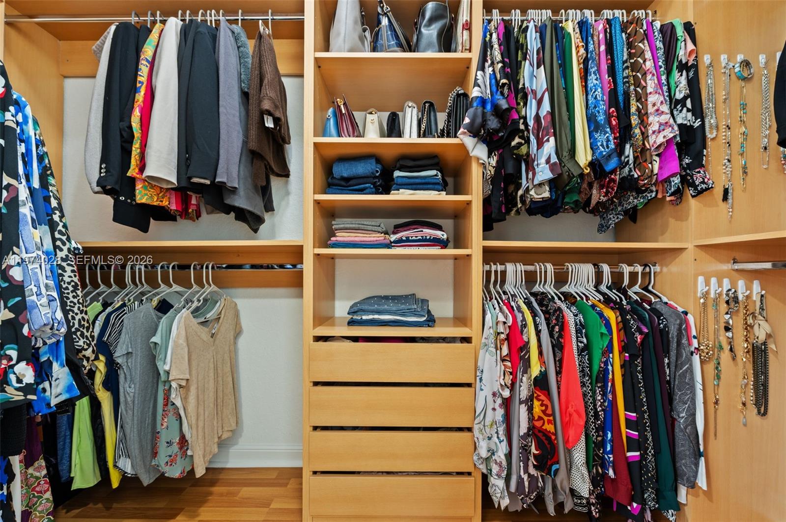 SECTOR 7-PARCEL W - Residential