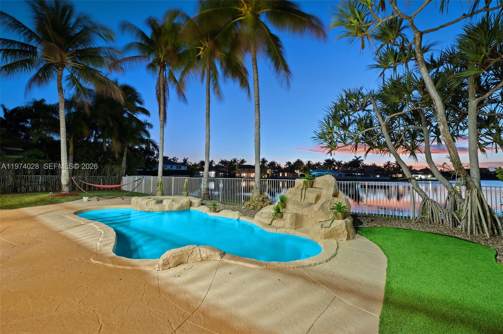 SECTOR 7-PARCEL W - Residential