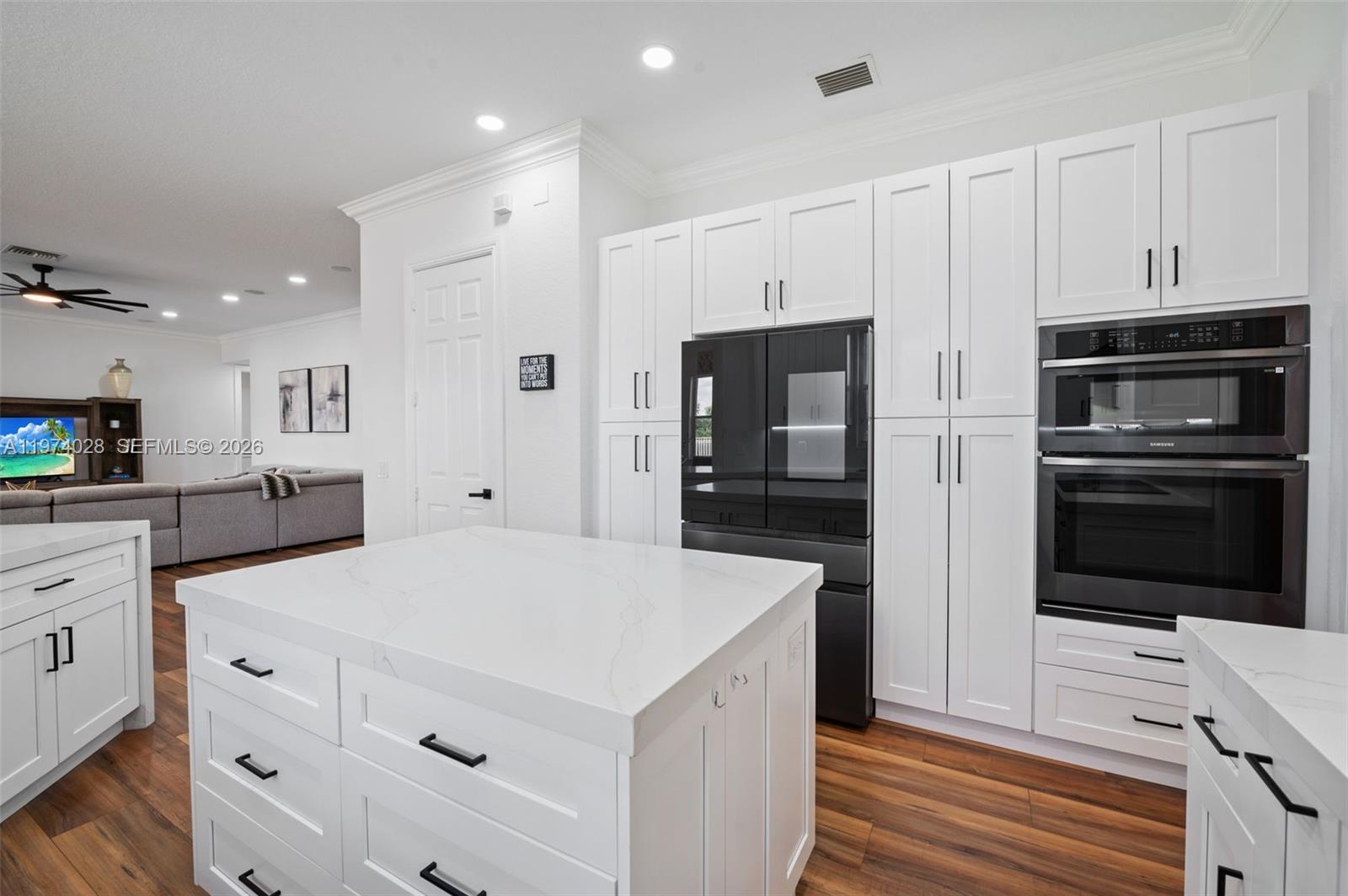 SECTOR 7-PARCEL W - Residential