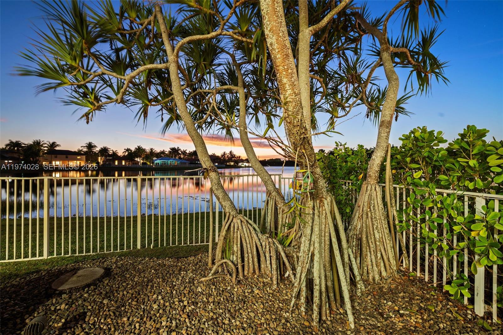 SECTOR 7-PARCEL W - Residential