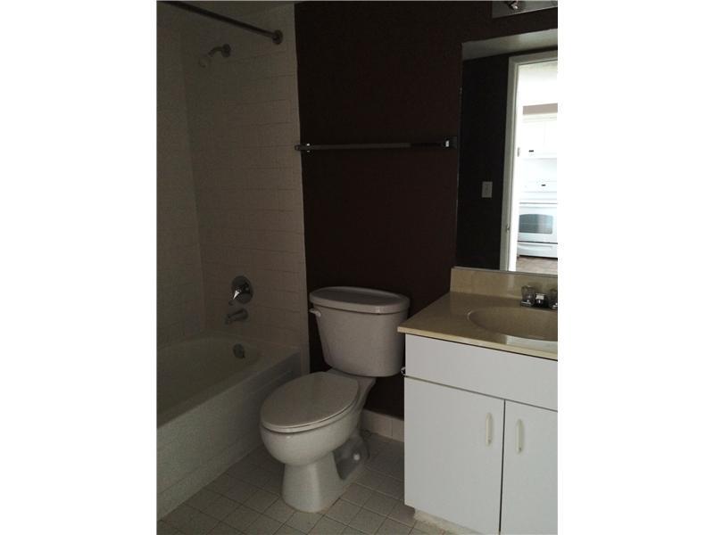 MADISON DOWNTOWN CONDO - Residential Lease