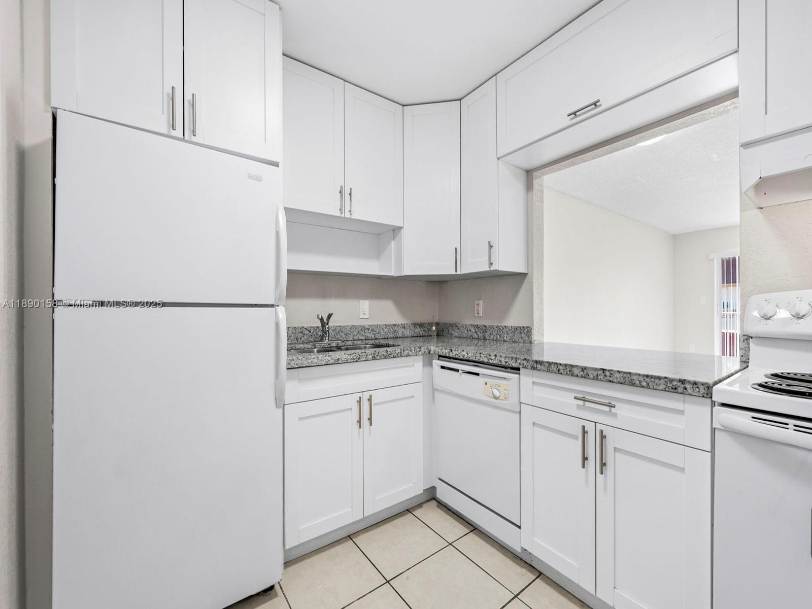 PUERTA DEL SOL CONDO - Residential Lease