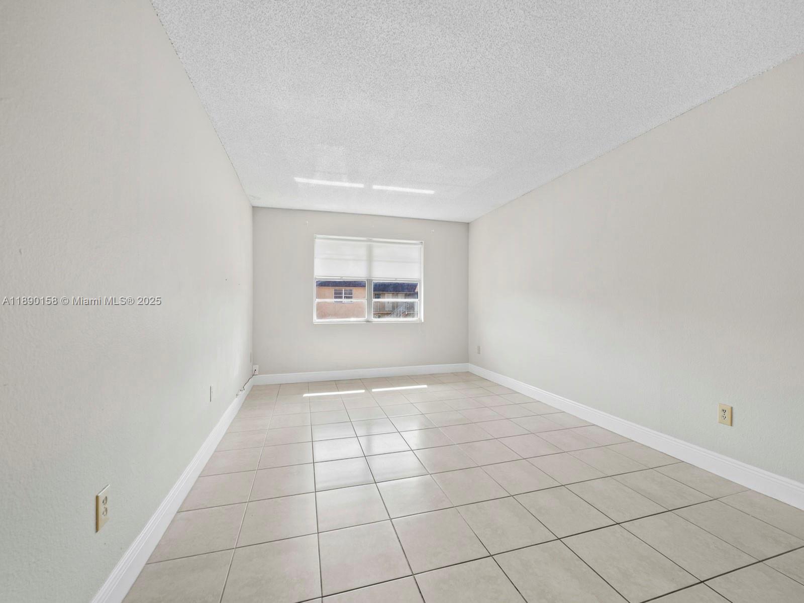 PUERTA DEL SOL CONDO - Residential Lease