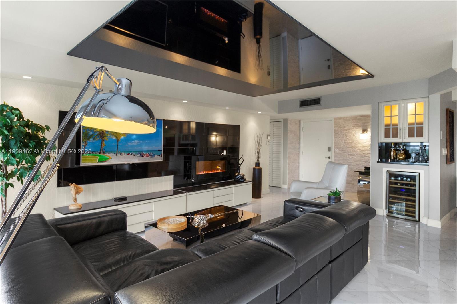 FAIRWAYS RIVIERA CONDO - Residential