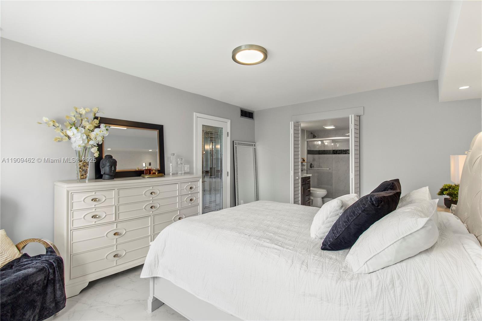 FAIRWAYS RIVIERA CONDO - Residential