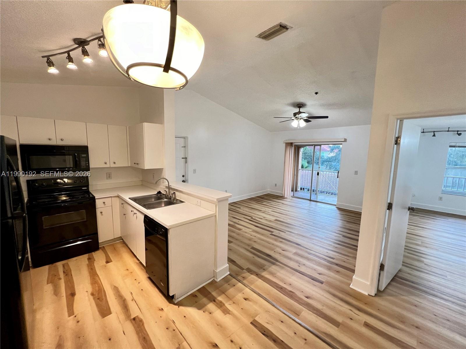 CLUB CARIBE CONDO - Residential