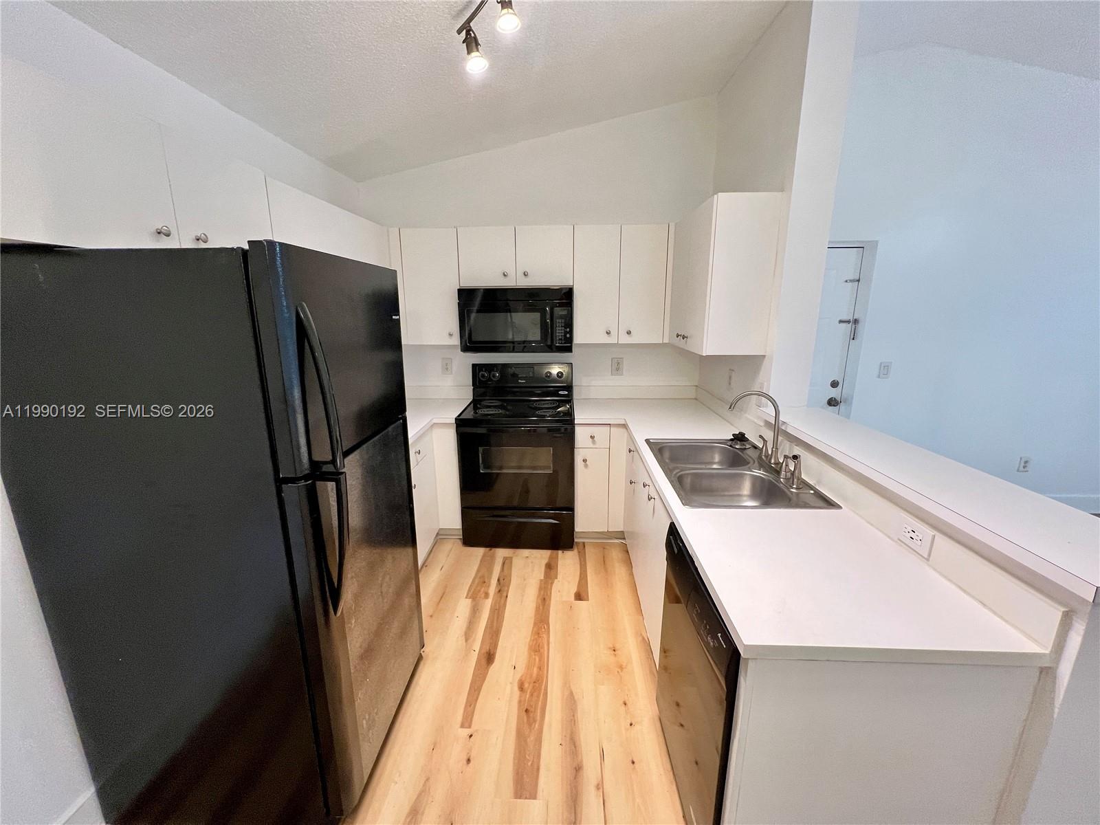 CLUB CARIBE CONDO - Residential