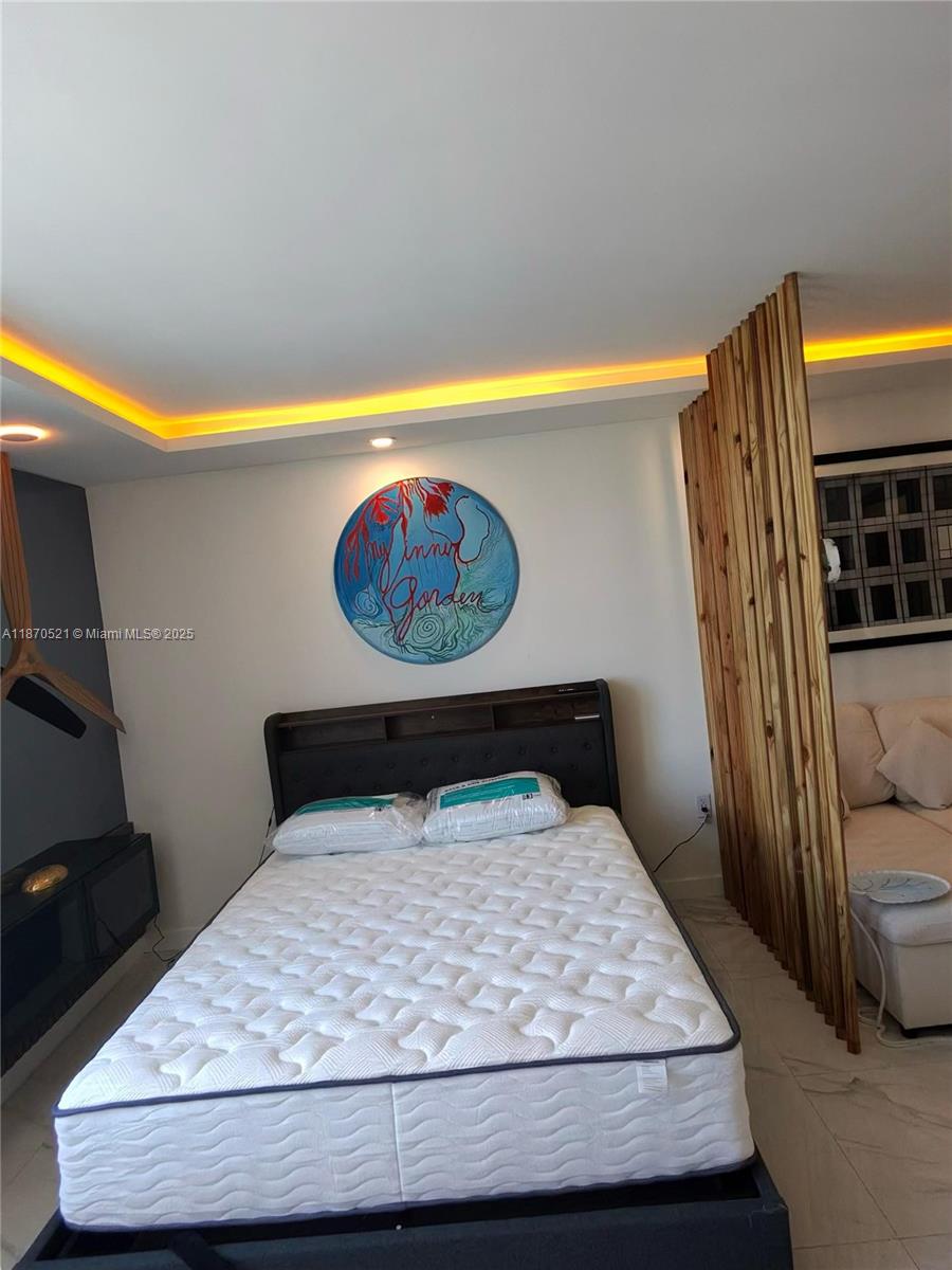 TRITON TOWER CONDO - Residential