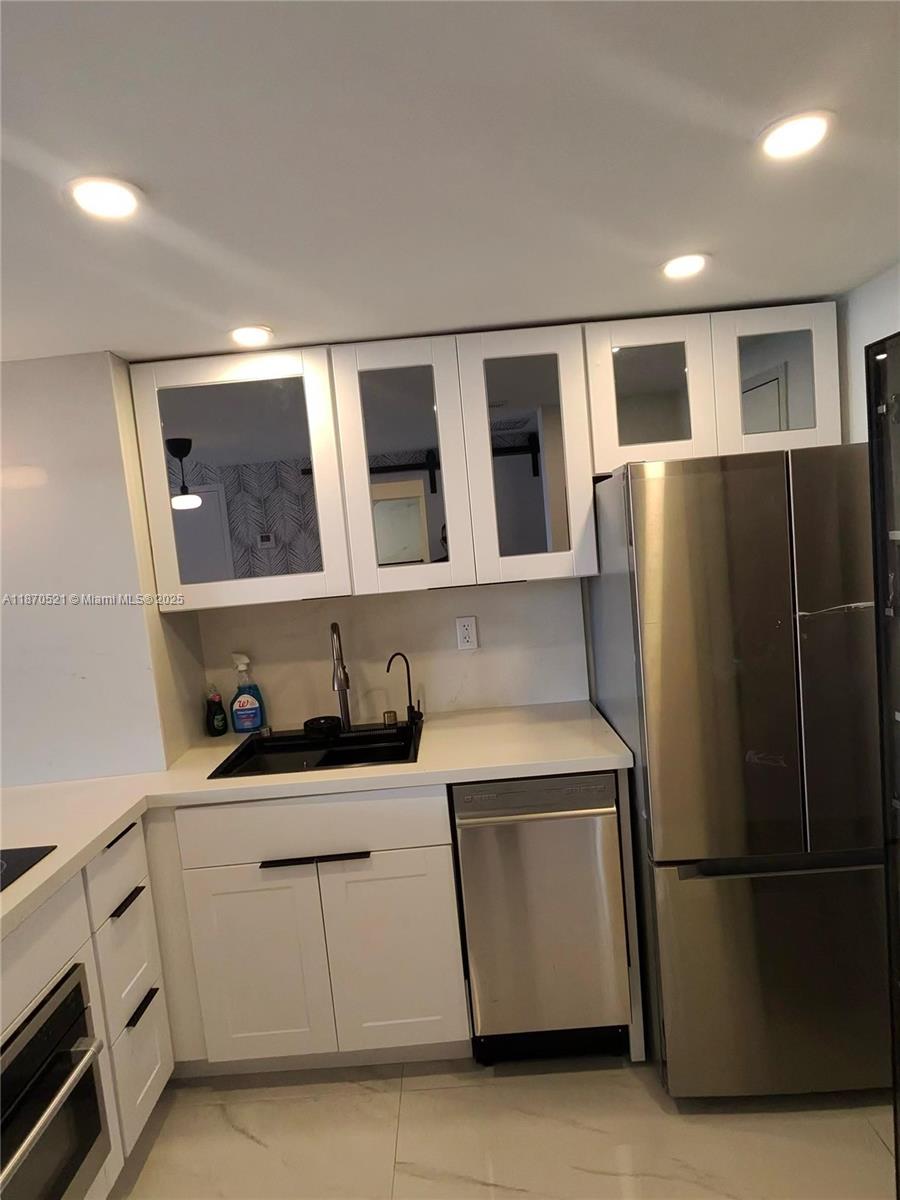 TRITON TOWER CONDO - Residential