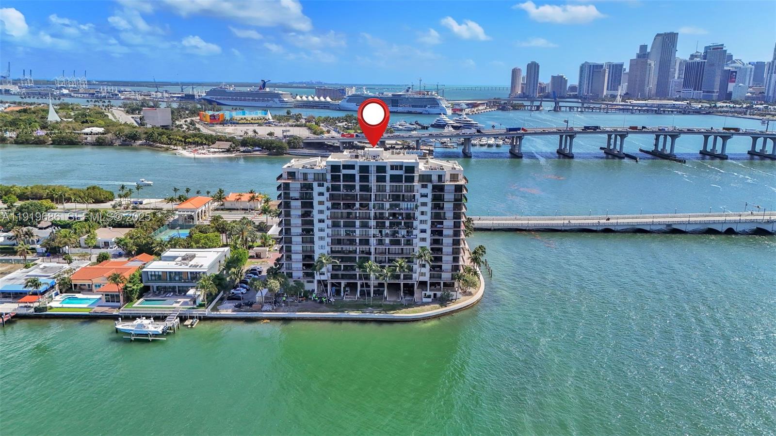 VENETIAN ISLE CONDO - Residential