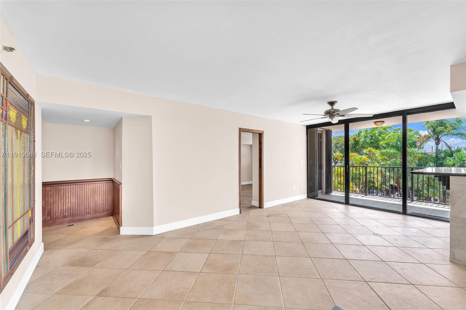 VENETIAN ISLE CONDO - Residential