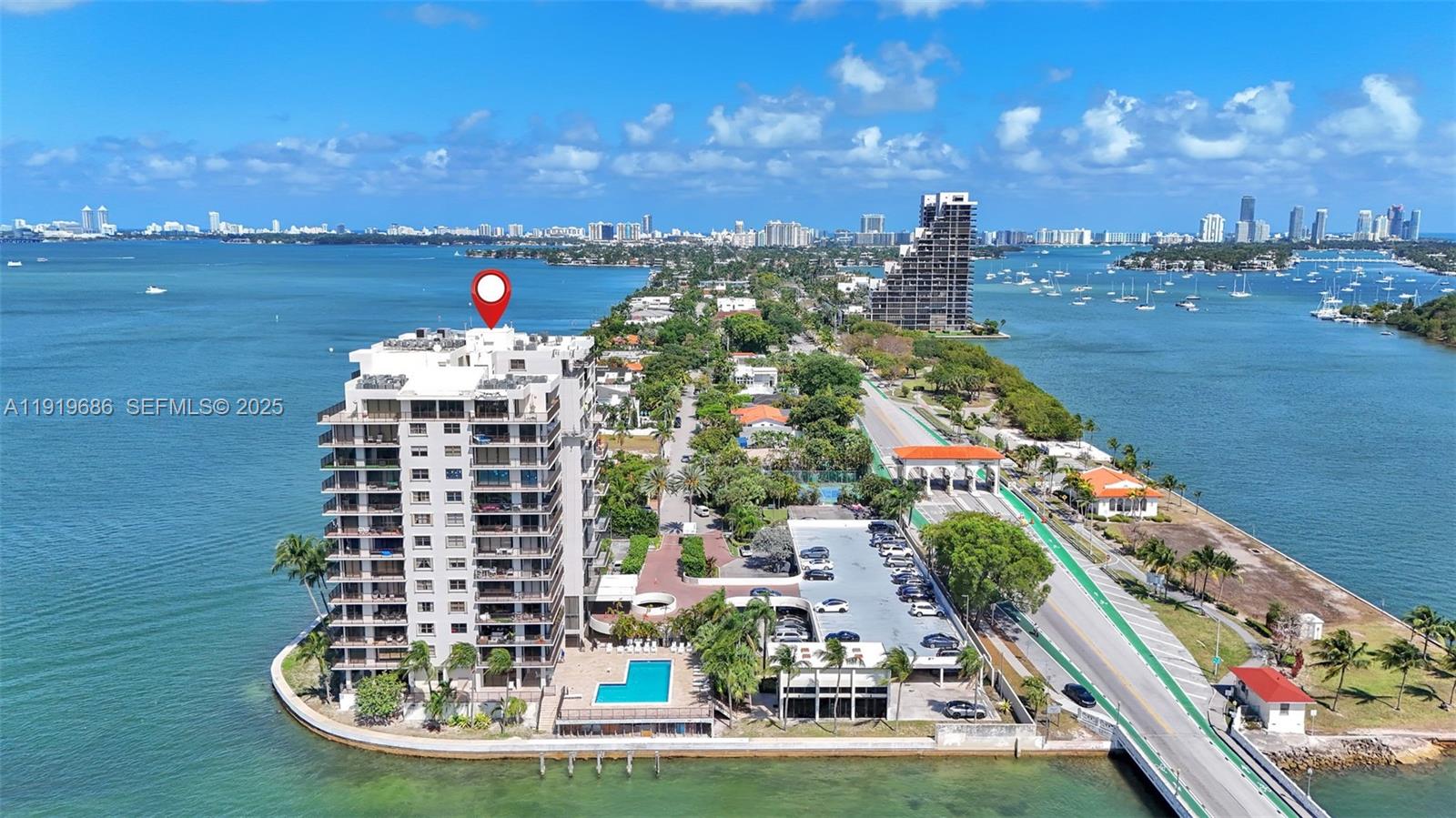 VENETIAN ISLE CONDO - Residential