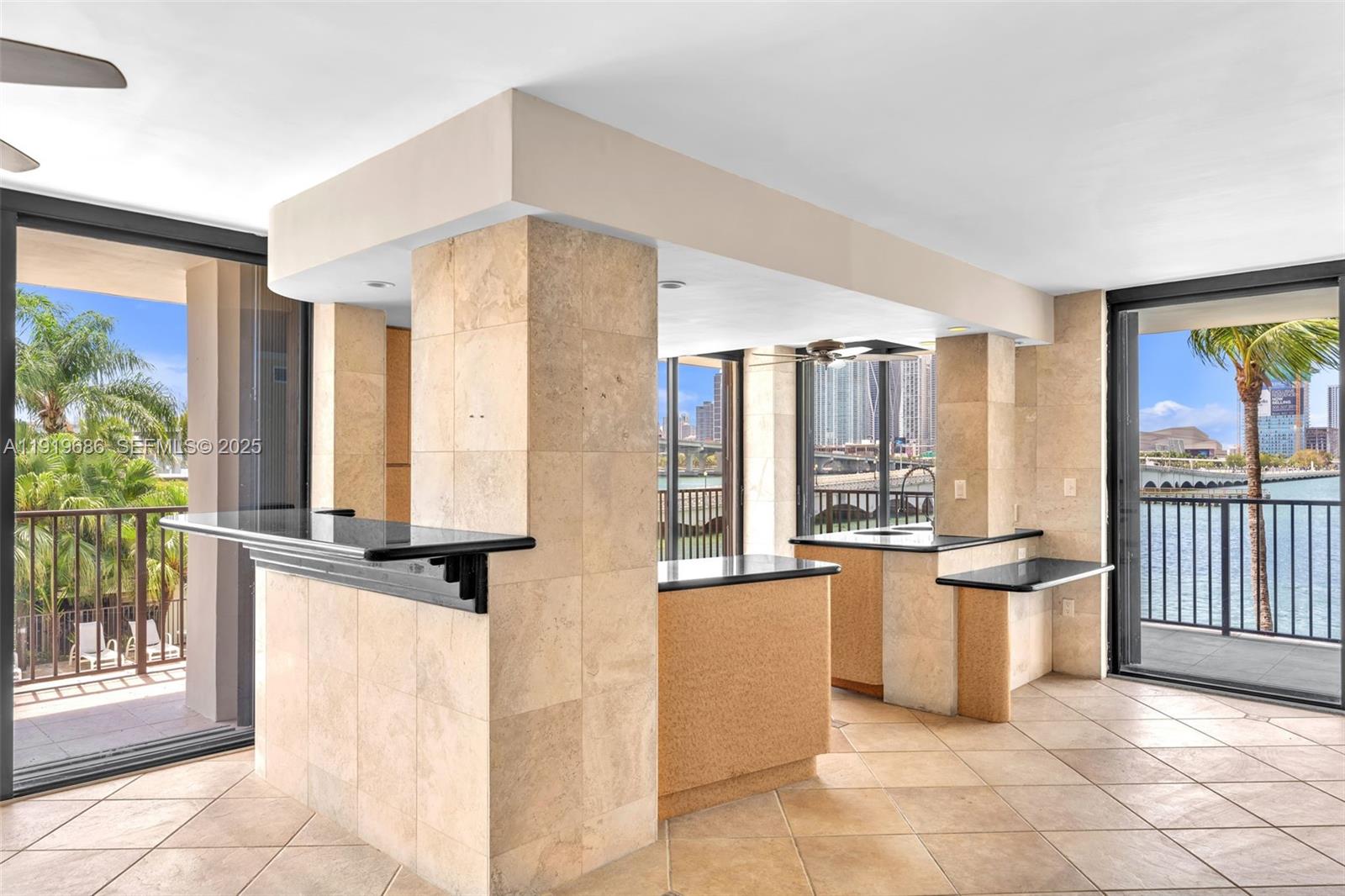 VENETIAN ISLE CONDO - Residential