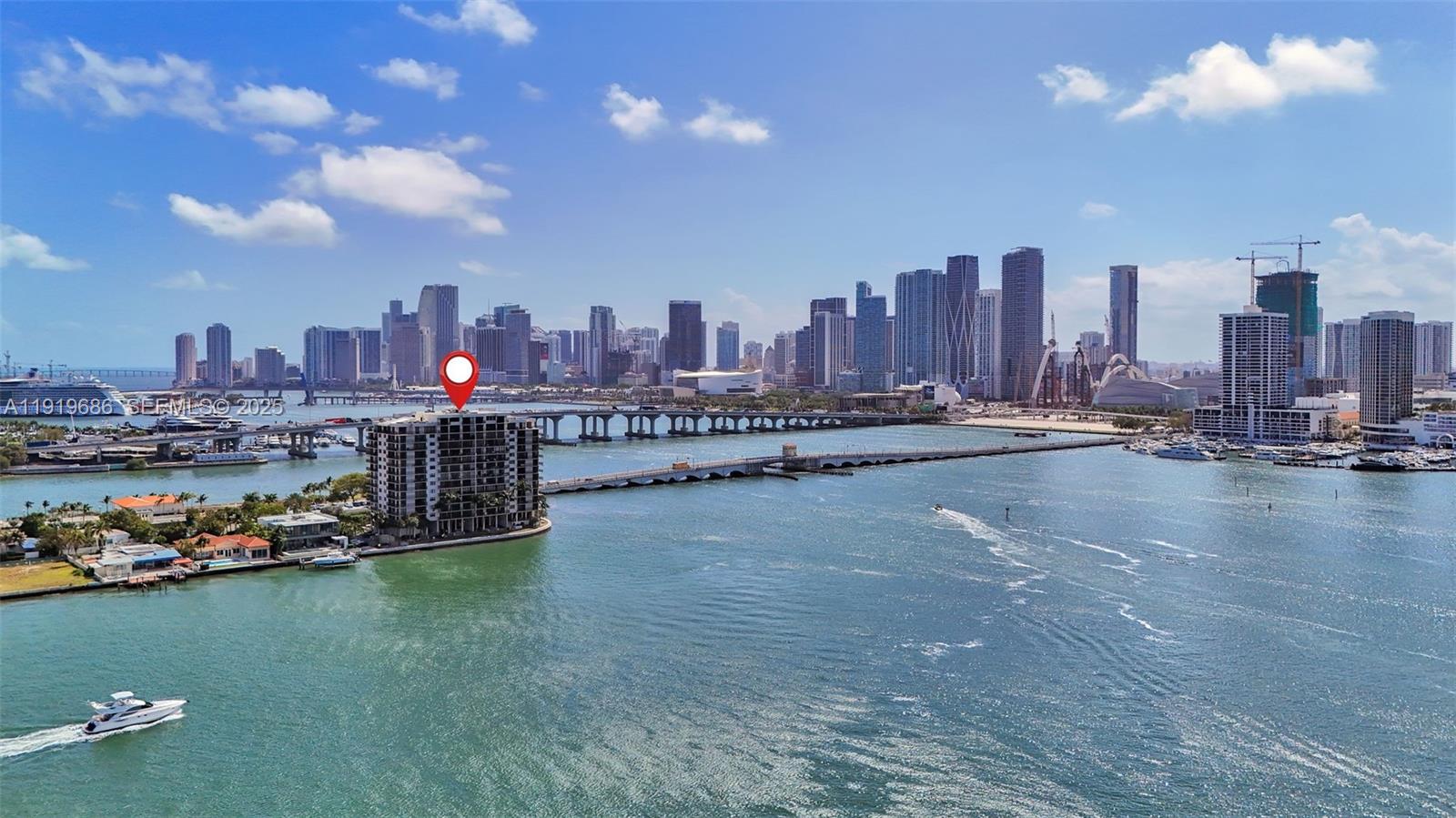 VENETIAN ISLE CONDO - Residential