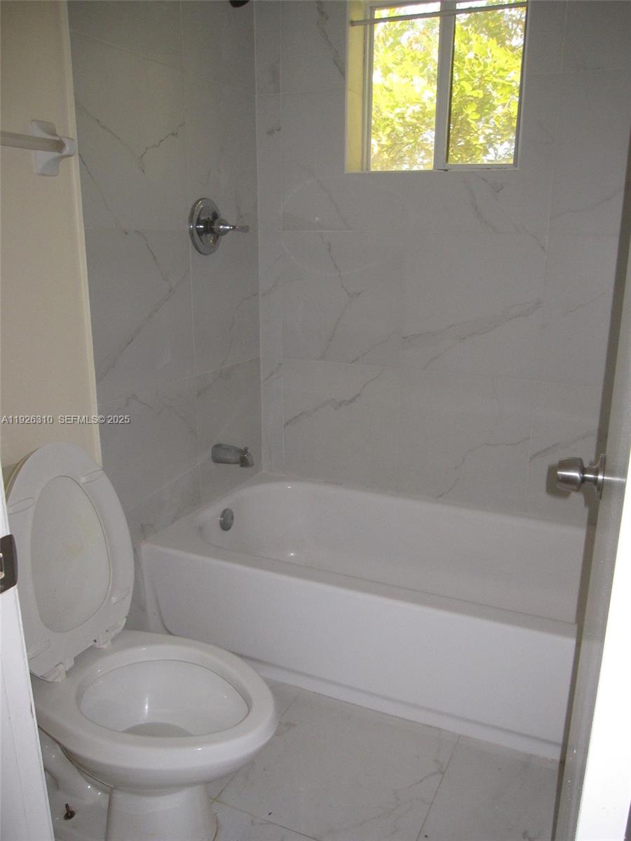 SANDPIPER BAY - Residential Lease