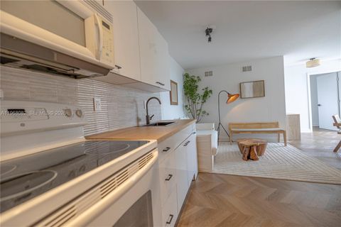 1255 W Collins Ave 604 Miami Beach FL 33139