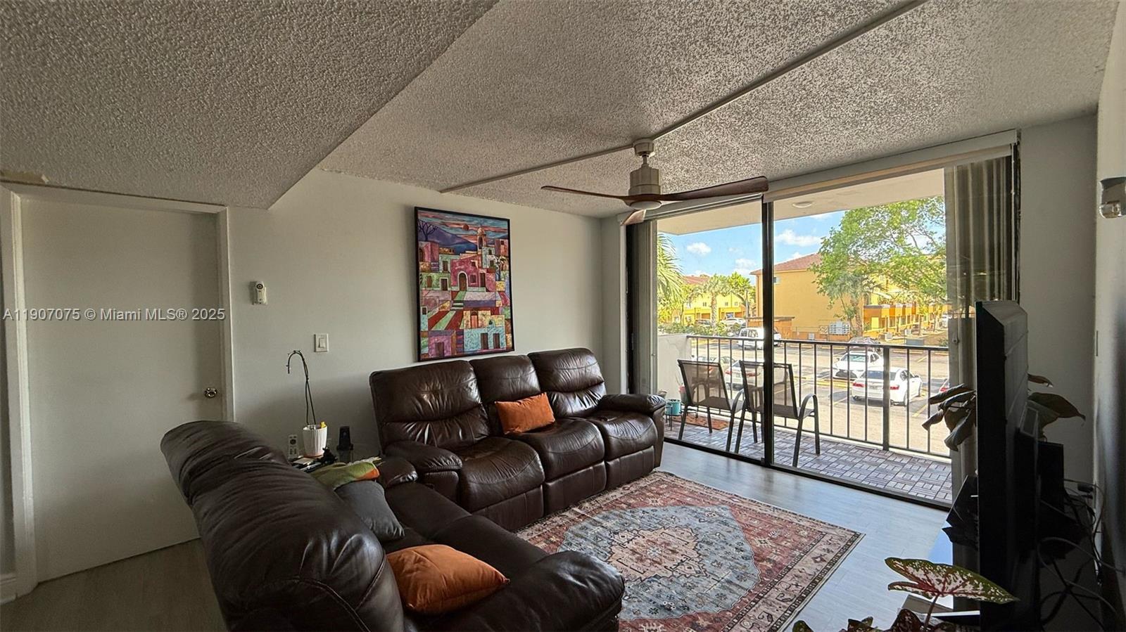 PEPPERMILL KENDALE LKS W - Residential