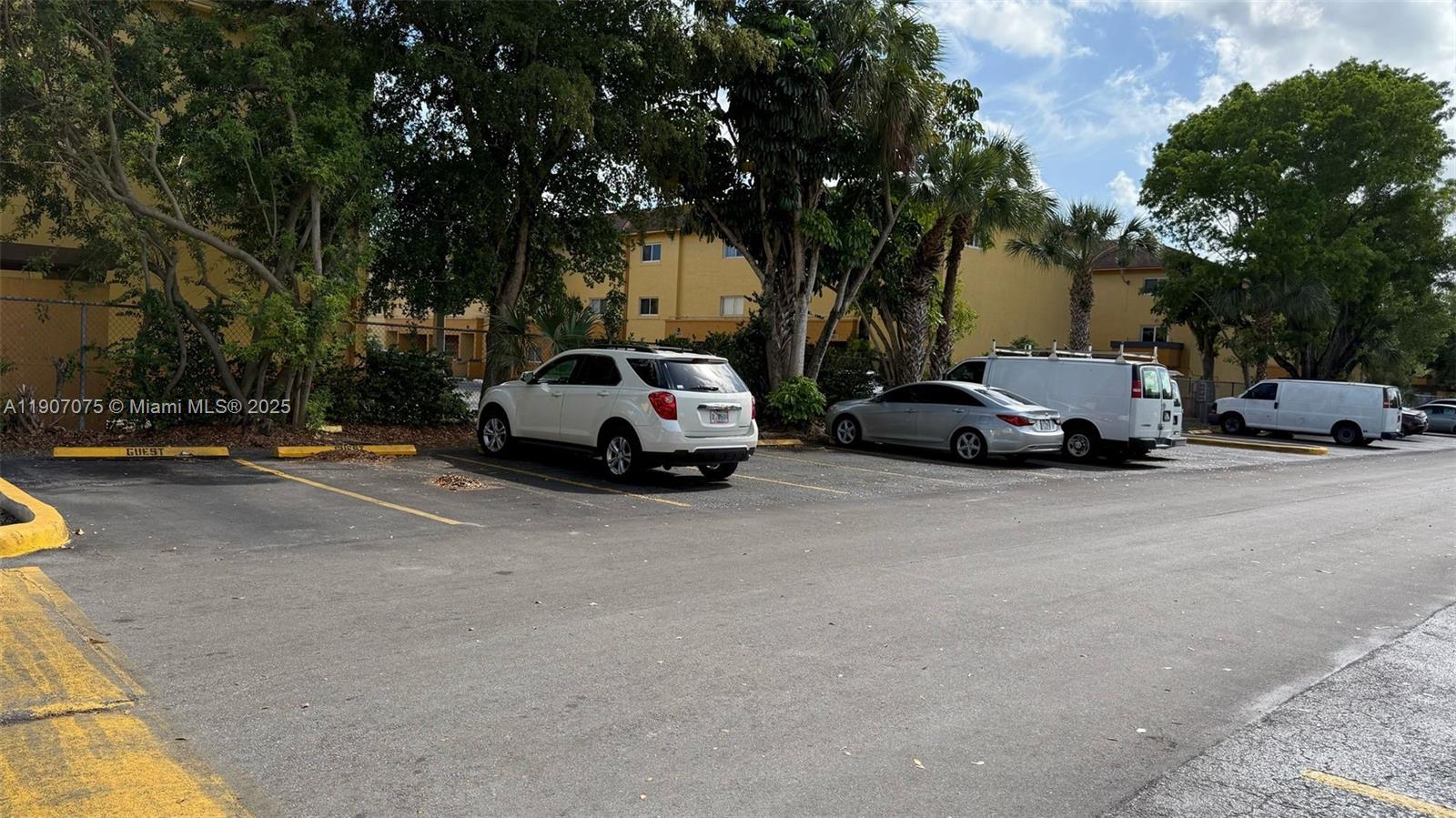 PEPPERMILL KENDALE LKS W - Residential