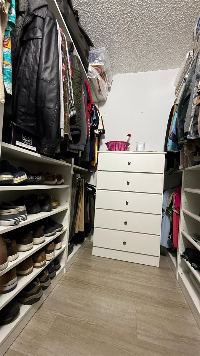 PEPPERMILL KENDALE LKS W - Residential