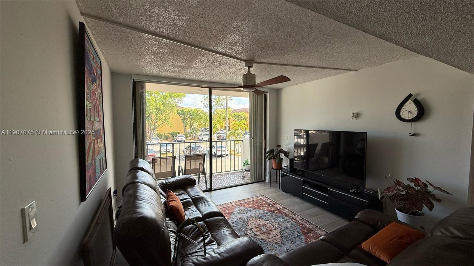 PEPPERMILL KENDALE LKS W - Residential