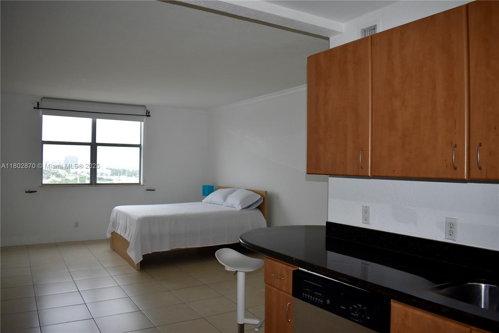 Rental Property at 401 69th St 1003, Miami Beach, Miami-Dade County, Florida - Bathrooms: 1  - $1,850 MO.