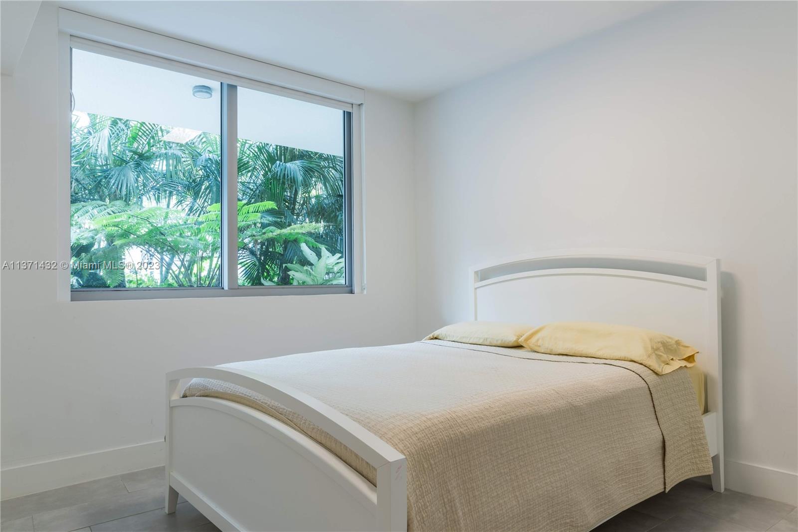 AMD PL OF 2ND OCEAN FRONT - Residential Lease