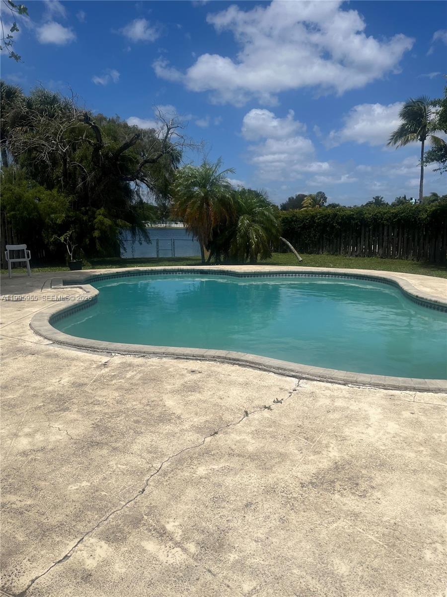 BOULEVARD WOODS WEST SEC - Residential